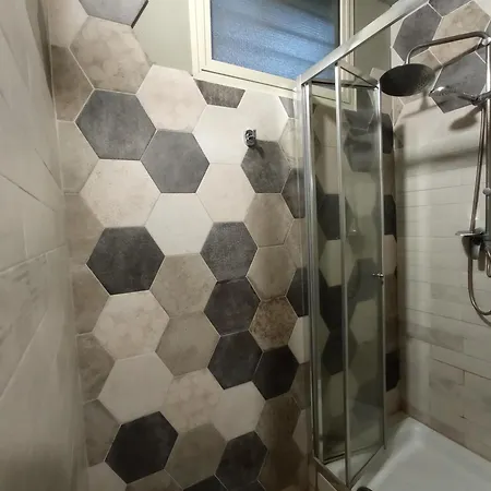 Space 108 Apartment *